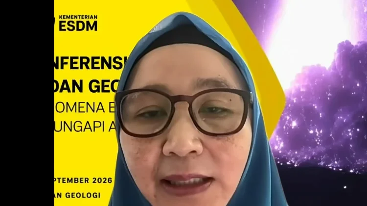 Erupsi Gunung Anak Krakatau Masih Berlangsung, PVMBG Pantau Secara Intensif
