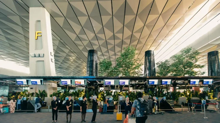 Kemenhub Pastikan Fuel Surcharge Bukan Kenaikan Tarif Dasar Tiket Pesawat