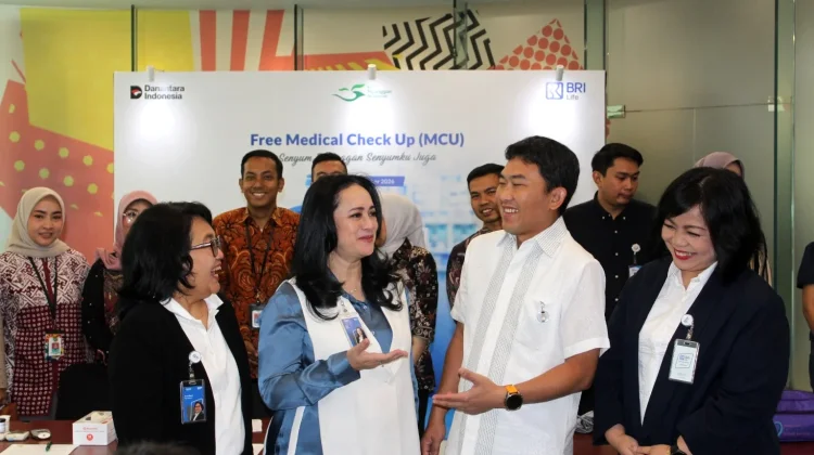 Hari Pelanggan Nasional, BRI Life Hadirkan Layanan dan Apresiasi untuk Nasabah