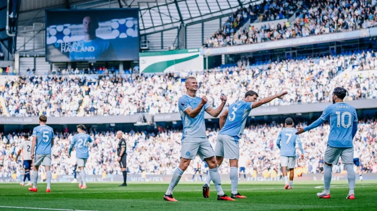 Bungkam Coventry, ManCity Kuasai Klasemen Liga Inggris! Pelatih Maresca Memuji