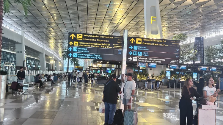 Penerbangan Bandara Soetta, Masih ditutup Karena Imbas Abu Vulkanik