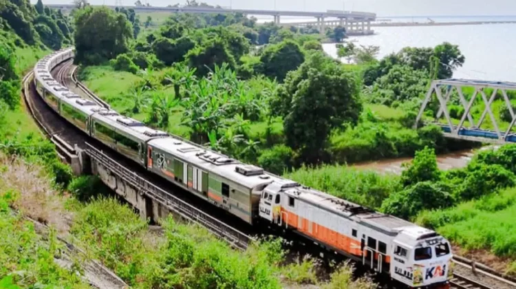 KAI Pastikan Operasional Perjalanan Kereta Api Aman Pascaerupsi Krakatau