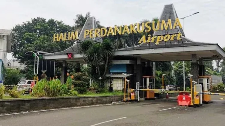 Ditutup Sementara, Bandara Halim juga Terdampak Abu Vulkanik