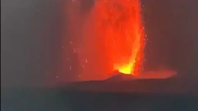 BMKG Ungkap Data Erupsi Anak Krakatau, Amplitudo Maksimum 19 Milimeter