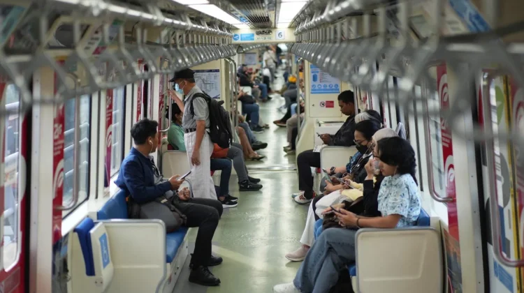 Perjalanan LRT Jabodebek Masih Normal Pasca-Sebaran Abu Vulkanik