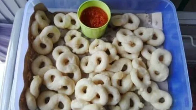 Kue Tuli-Tuli Khas Kendari, Usaha Nuraeny Berawal dari Ngidam