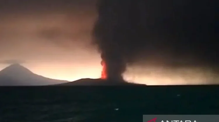 Gunung Anak Krakatau dan Sinabung dapat Perhatian Serius