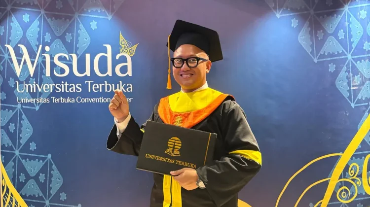 Kembangkan Inovasi, Lulusan Ilkom UT Sabet Penghargaan Internasional