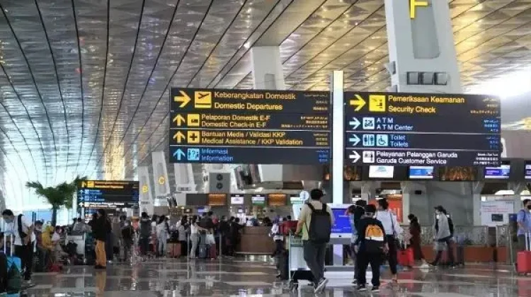 Kian Panjang Penutupan Bandara Soetta dan Halim, Prediksi 18.00 WIB