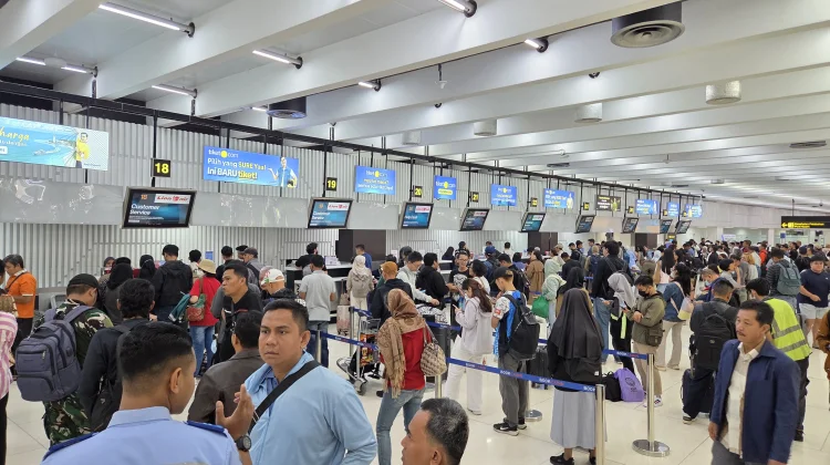 Maskapai Pastikan Para Penumpang yang Menginap di Soetta Dapat Makan dan Minum