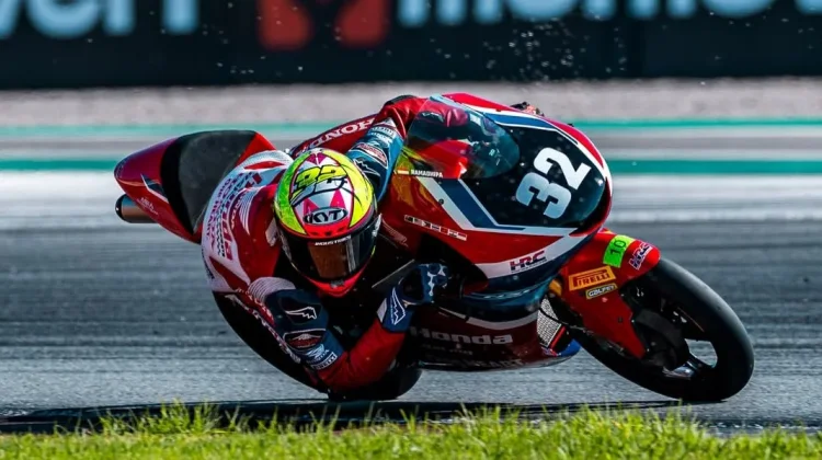 Kiandra Ramadhipa Tembus Enam Besar di Moto3 Junior Valencia