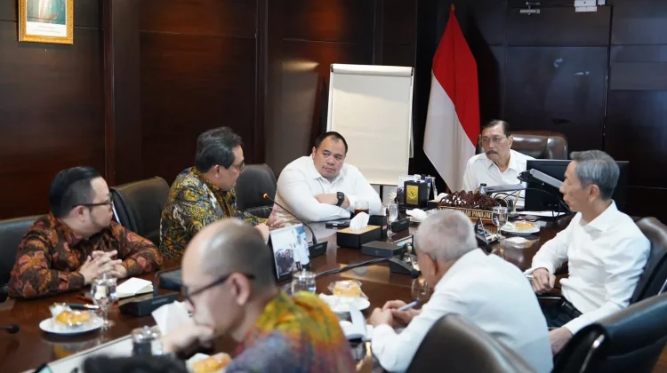 Luhut Dorong Danantara jadi Penggerak Pertumbuhan Ekonomi