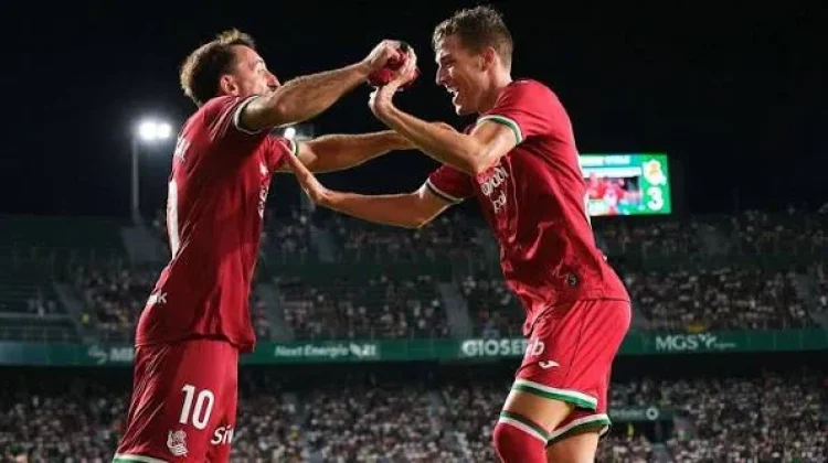 Sociedad Menang Dramatis 3-2 atas Elche
