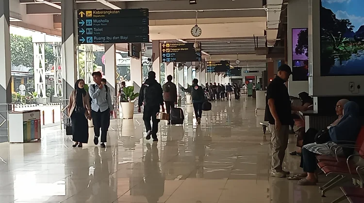Aman dari Paparan Abu Vulkanik, Bandara Halim Perdanakusuma Kembali Beroperasi