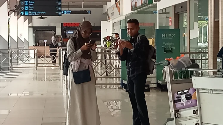 Sempat Terhenti karena Erupsi, Bandara Halim Perdanakusuma Kembali Beroperasi