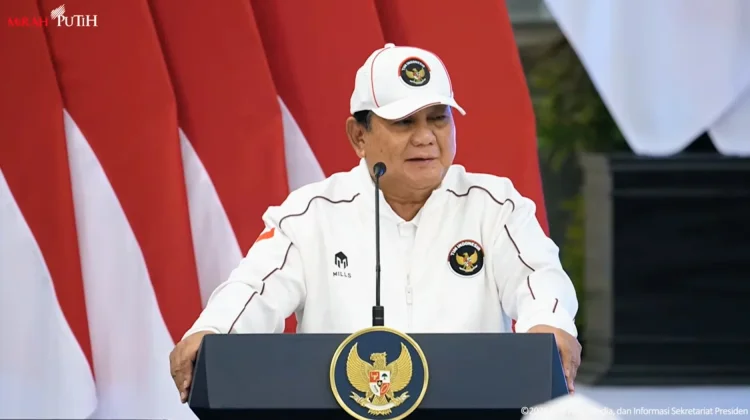 Tawa Presiden saat Cerita Pernah Menang Tenis karena Anak Buah Sengaja Kalah