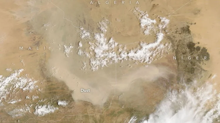 Satelit NASA Rekam Badai Debu Selimuti Mali, Partikel Bergerak ke Atlantik