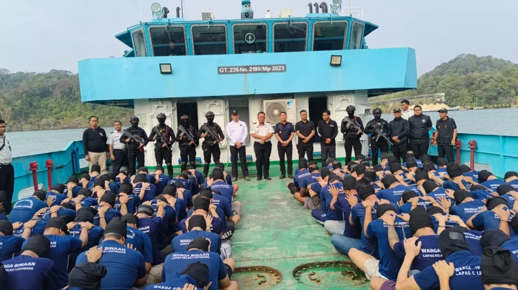 Ditjen PAS Pindahkan Ratusan Warga Binaan ke Nusa Kambangan
