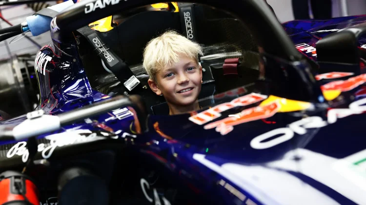 Putra Kimi Raikkonen Direkrut Jadi Pembalap Junior Red Bull