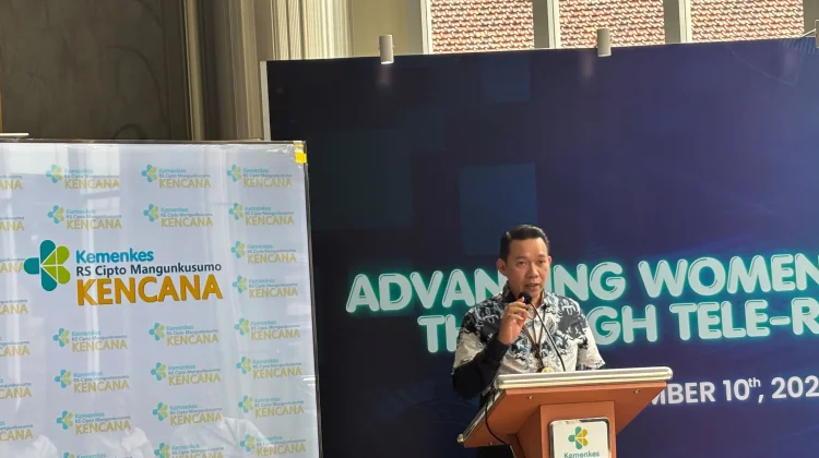 RSCM Kencana Sukses Lakukan Operasi Ginekologi Jarak Jauh