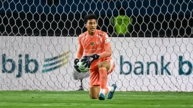 Fitrah Maulana Bertekad Amankan Gawang Persib dari Persija