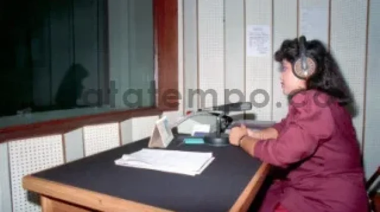 Dulu Ada Titip Salam, Begini Cara Penyiar Radio Dekat dengan Pendengar