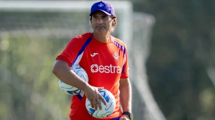 Fiorentina Tawarkan Posisi Pelatih kepada Paolo Vanoli