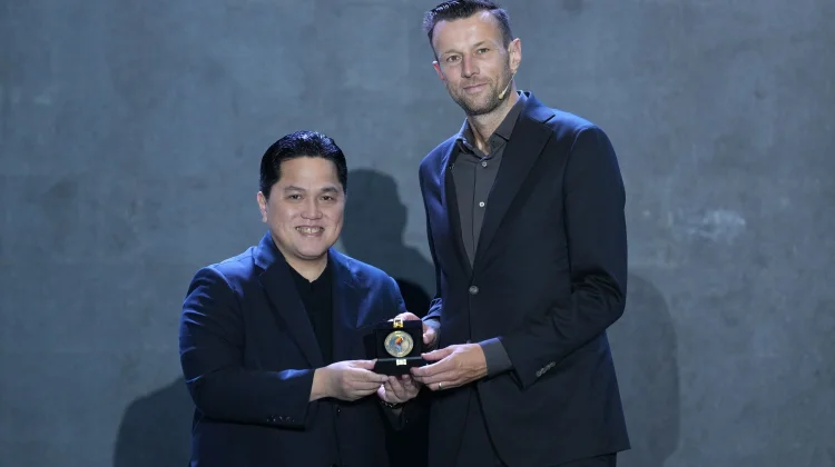 PSSI Gandeng Ajax Kembangkan Pelatih Sepak Bola Indonesia