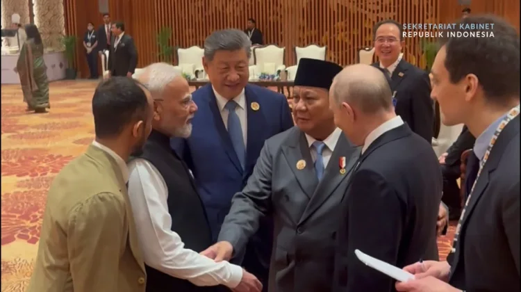 Seskab Teddy Ungkap Momen Akrab Presiden Prabowo Bersama Pemimpin Dunia di BRICS