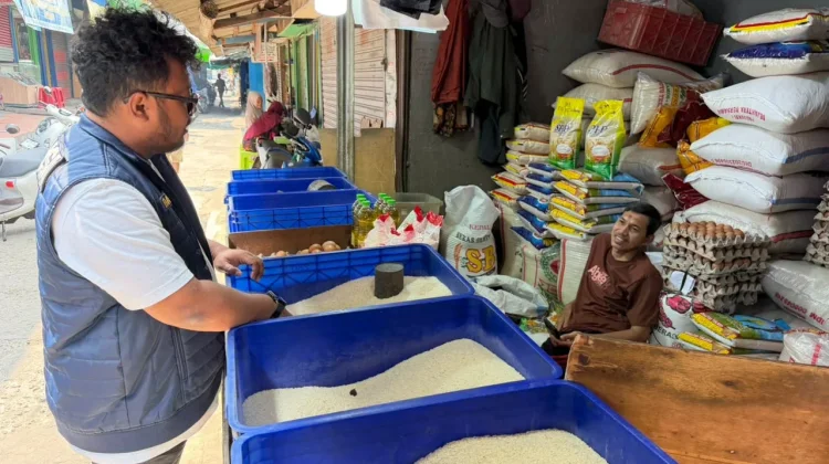 Sidak Pedagang Beras di Muara Angke, Satgas Pangan Cek Harga dan Stok