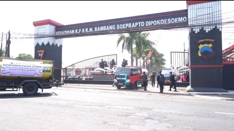 Kapolri Apresiasi Pameran Nasirun di Galeri Nasional Indonesia