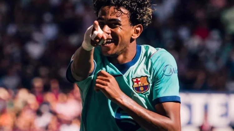 Lamine Yamal Nilai Dirinya Layak Raih Ballon d'Or