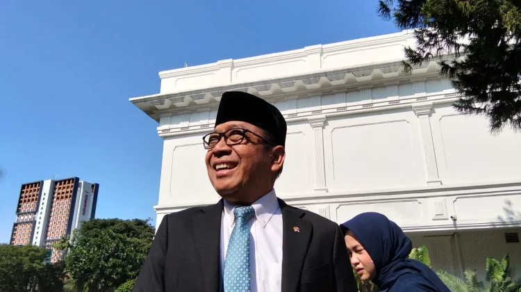 Isyarat Reshuffle, Sejumlah Menteri Datang ke Istana Kenakan Dasi Biru