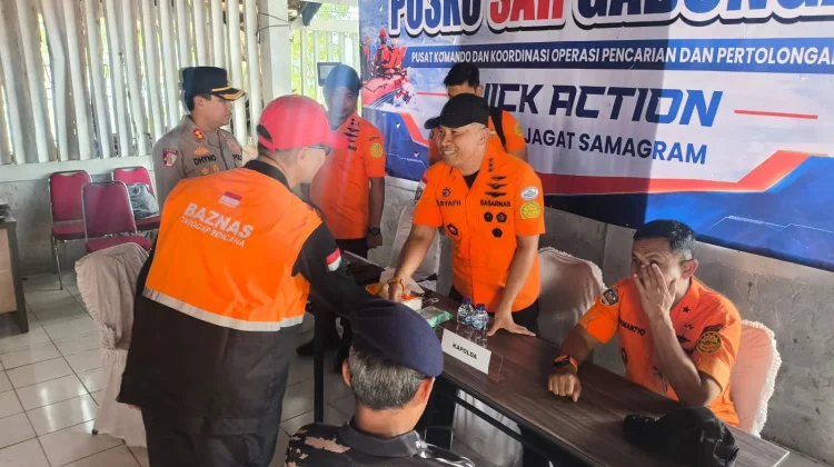 BAZNAS Salurkan Bantuan untuk Keluarga Lima Jurnalis Hilang di Selat Sunda