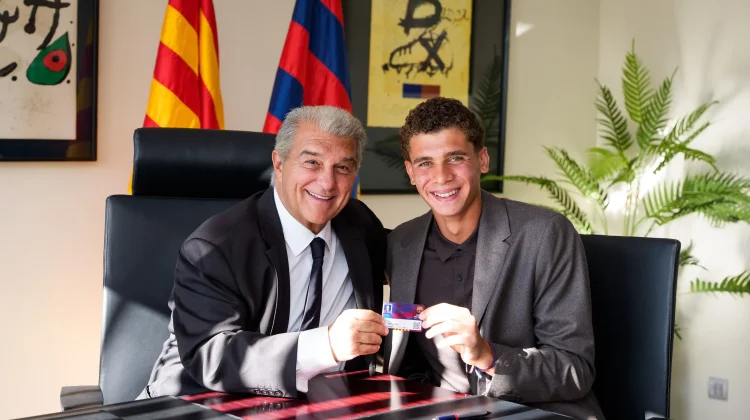 Barcelona Resmi Perpanjang Kontrak Hamza Abdelkarim