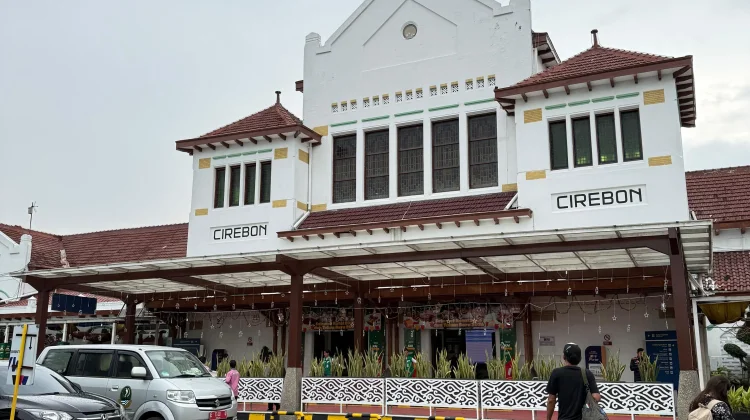Jejak Sejarah SCS Membentuk Jalur Kereta Api Pesisir Utara Jawa