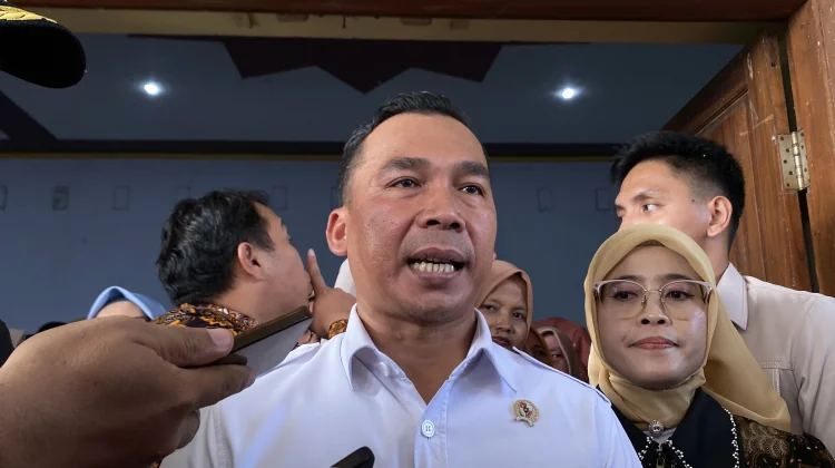 Menteri Kependudukan: Hampir 4.000 TPK Indramayu Distribusikan MBG 3B