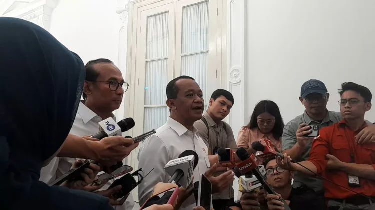Pesan Menteri Bahlil untuk Pengendara Mobil Mewah , Jangan Pakai BBM Subsidi