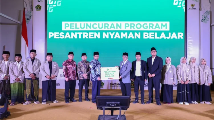 BAZNAS dan Kemenag Salurkan Rp17,5 Miliar untuk 700 Pesantren