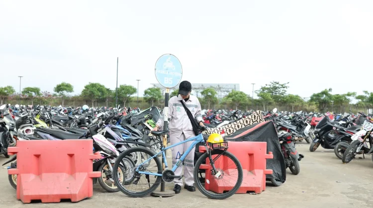 Lebih Sehat dan Hemat, Bike to Work Jadi Kebiasaan Pekerja IMIP