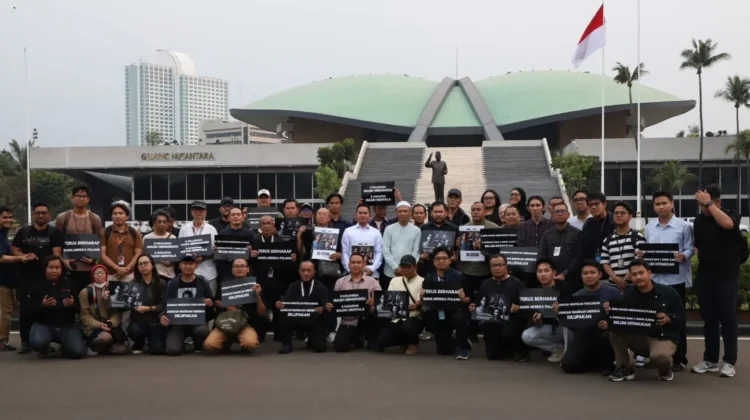 KWP DPR Gelar Doa Bersama untuk Lima Jurnalis dan Tiga ABK