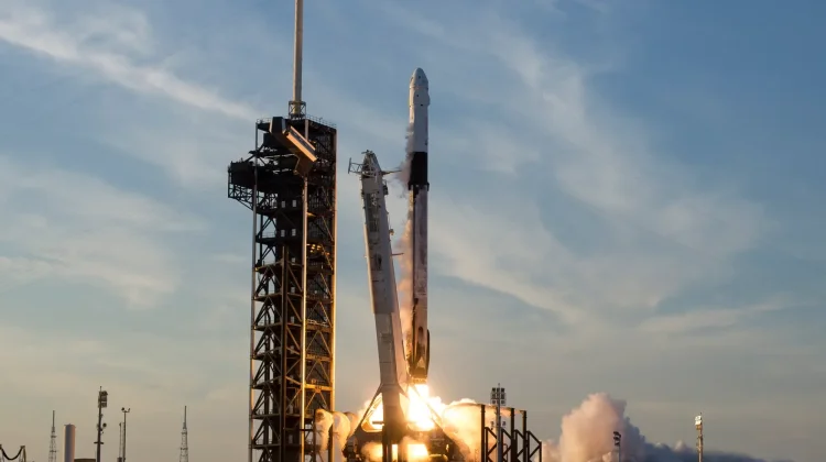 NASA Putuskan Tambah Tiga Misi SpaceX untuk Antar Astronaut ke ISS