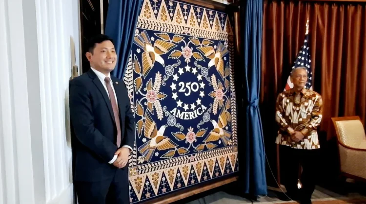 Luncurkan Batik 250 Tahun Kemerdekaan, AS Perkuat Kemitraan dengan ASEAN
