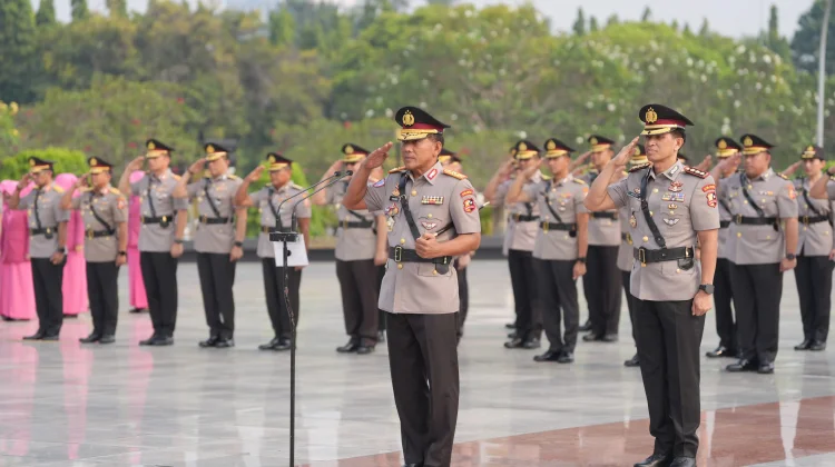 Jelang HUT ke-71, Korlantas Polri Ziarah ke TMP Kalibata Kenang Jasa Purnawirawan