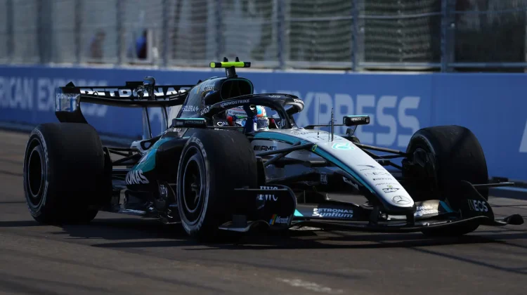 Mercedes Siapkan 'Upgrade' di Malaysia, Incar 'Pole Position'