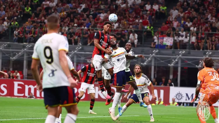 Tiga Gol Bawa AC Milan Taklukkan Lecce 3-0