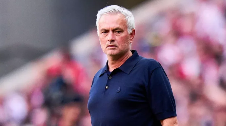 Mourinho Protes Keras Kepemimpinan Wasit usai Madrid Kalah dari Atletico