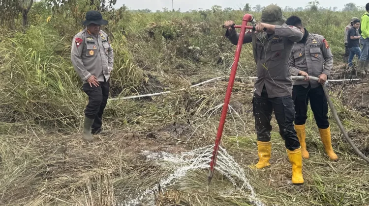 Polda Jambi Gunakan 1.400 Liter X-Fire Tangani Karhutla di Taman Nasional Berbak