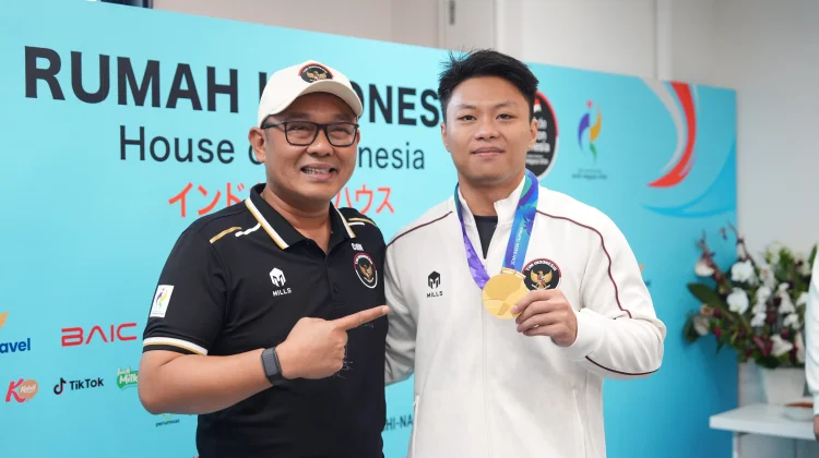 Rahmat Erwin Raih Emas dan Rekor Dunia, Keluarga di Rumah Ikut Menangis