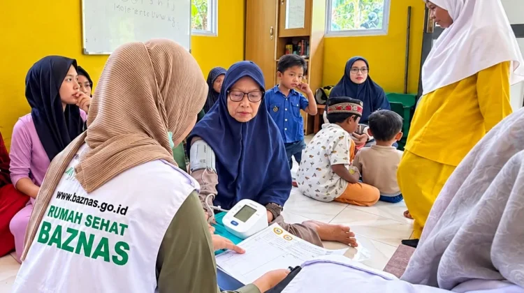 BAZNAS Beri Layanan Kesehatan Gratis dan Bantuan Pangan untuk Mualaf di Batam